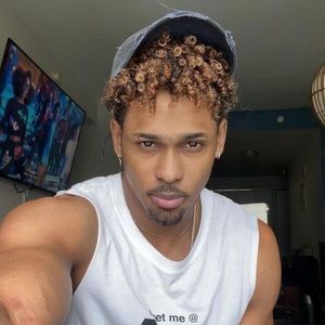 Meet your Posher, Stephen